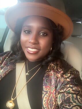 Meet your Posher, Natasha